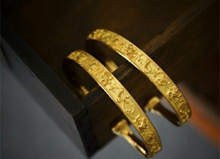 许多|一场无镯不成婚的金玉良缘