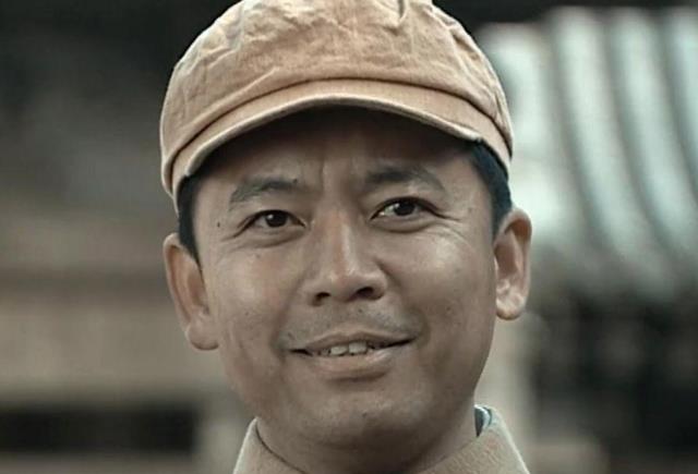 李云龙|亮剑：段鹏为救李云龙差点犯错，赵刚怒斥他，其实是在保护他