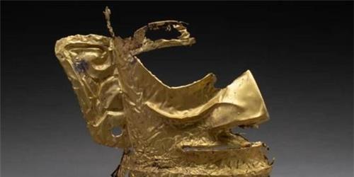 三星堆发掘出一枚龙印,上面刻有4个“诡异”印文,专家也不认识