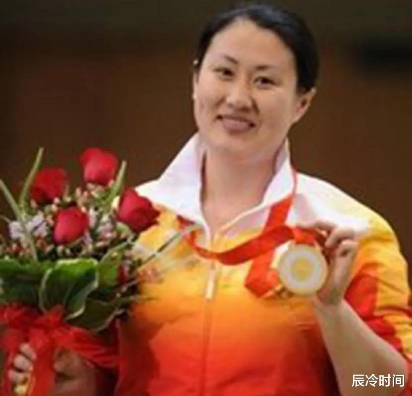 凯文·杜兰特|被教练下药终身不育，9夺金牌无奈退役，如今当搓澡工嫁还俗和尚