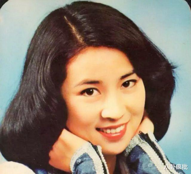 成龙|林凤娇,成龙背后的大女人