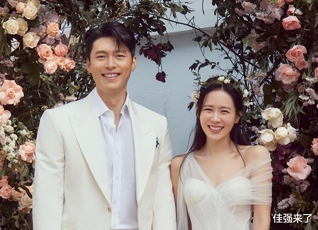 孙艺珍官宣怀孕后晒近照,保护胎儿不涂指甲油,网友称孕相明显