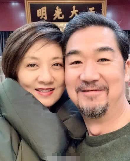 |嫁给男导演的女明星们，你是欢喜还是忧