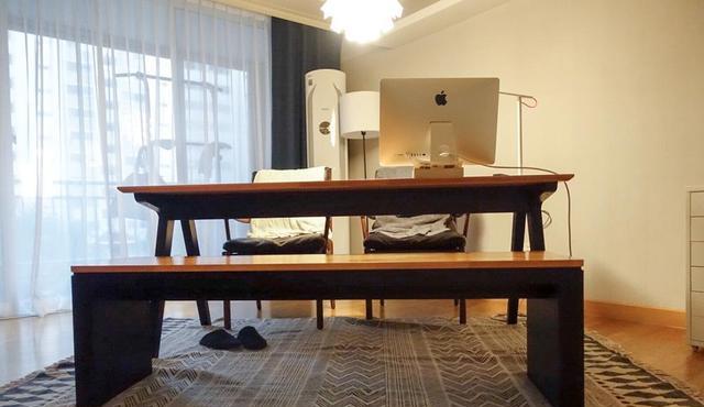 50小户坚持“不要客厅，不买沙发”，挤出个大书房，都夸有远见