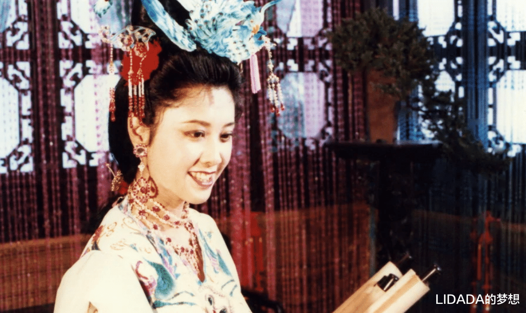 西游记|“东方美人”朱琳：与丈夫恩爱42年，坚持不生孩子，现状怎样了？