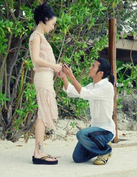 谢霆锋|10年后回看芝锋离婚大战，才发现原来男人真正的绝情，并不是出轨