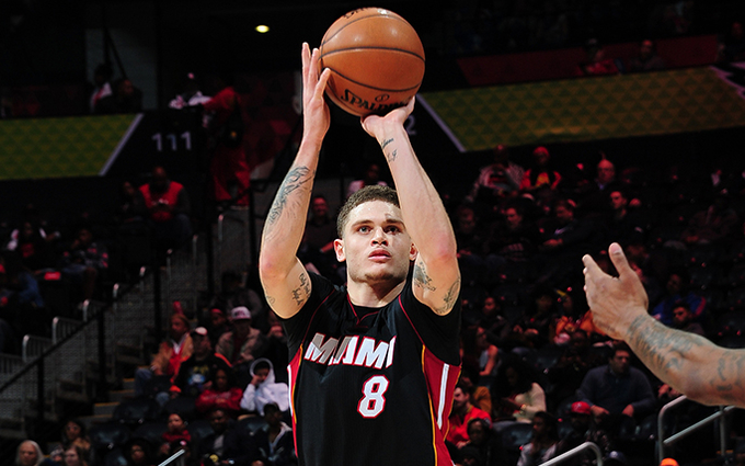 尼克斯隊|美職籃：邁阿密熱火VS亞特蘭大老鷹 達拉斯獨行俠VS紐約尼克斯