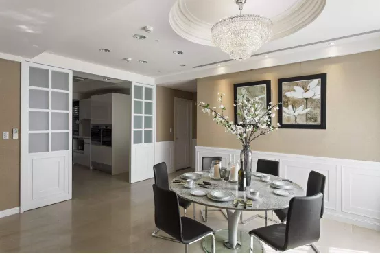 厨房选推拉门还是平开门？听听设计师怎么说，里面原来有这么多“门道”