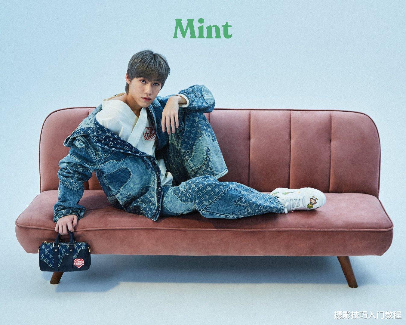 摄影技巧:沙发照怎么拍又纯又欲?女网红们都是这样拍的