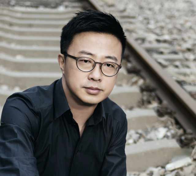 沈庆|歌手沈庆车祸去世,挚友全程在医院陪伴,分享抢救室照片令人泪奔