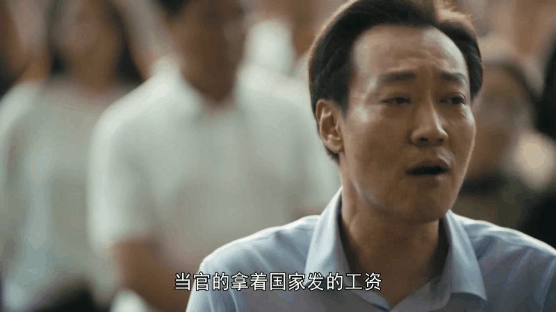 赵丽颖|赵丽颖插兜，雷佳音不下跪，细扒2022“十佳表演”名场面，真牛