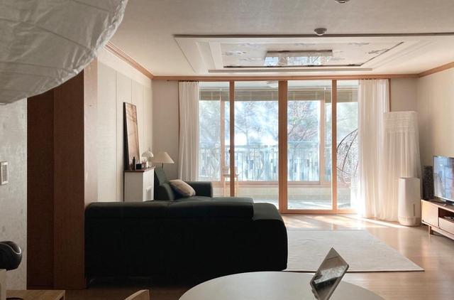 95韩国新房，整屋装修不到20万，比起豪装，更喜欢这种简单风格