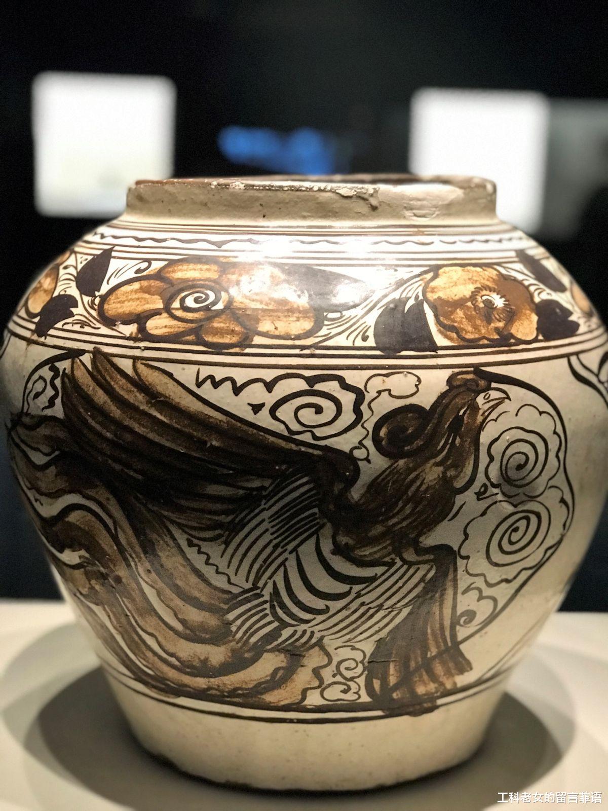 元代|国博元代陶瓷展:不只元青花,瓷器品种多着呢