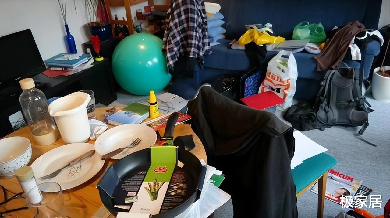 看过无数“凌乱的家”,我发现了贫穷家庭的“通病”,太真实了