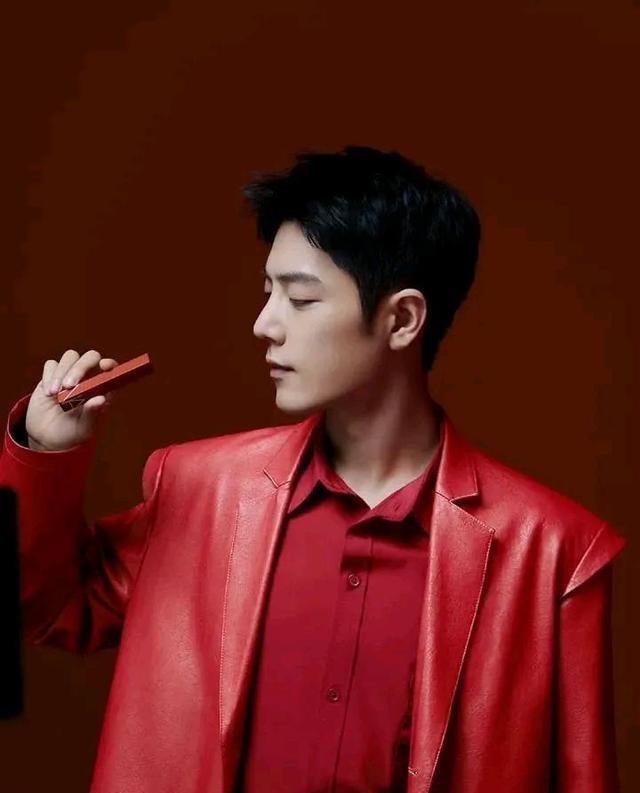 肖战|肖战为张艺兴新歌《面纱》打Call，某群体却集体破防！