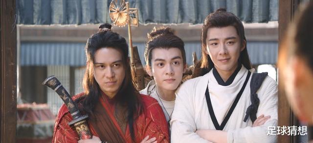 王小石|《说英雄》首播：主角演技引热议，杨超越令人惊喜，打戏评价两极