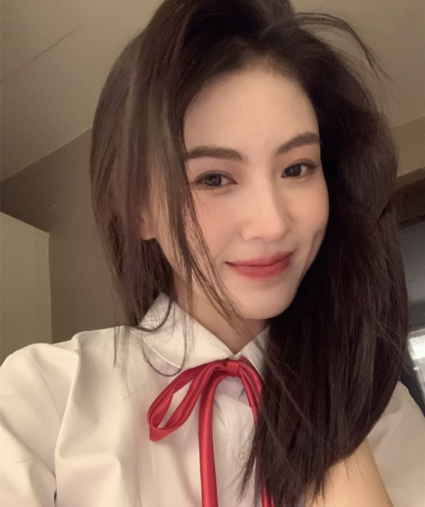 素菜 李佳琦推荐的洗发水火了，洗后持久留香，保护发质持久柔顺