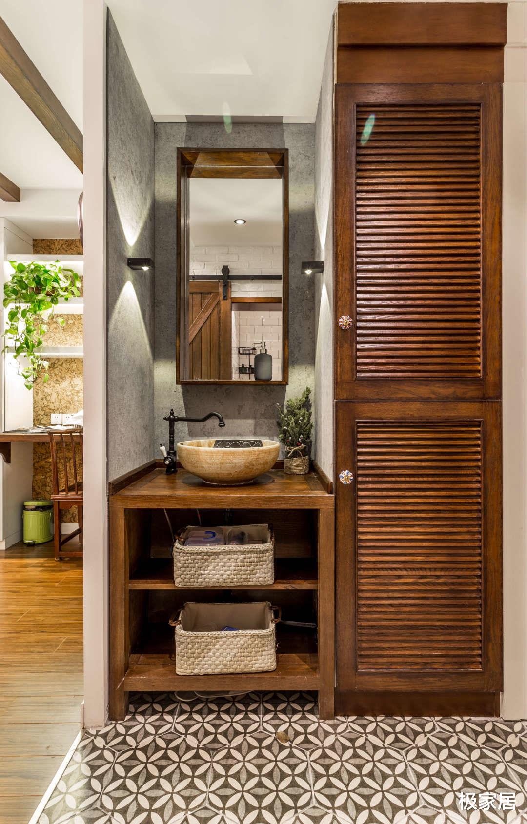 迷你老房子经过爆改,不仅拥有了超大的厨房,还满足了业主的追求