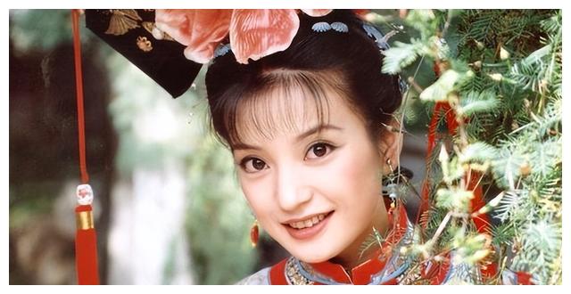 容嬷嬷|注意看，这个女人叫容嬷嬷。绿茶精、偷税精、说谎精都得挨针扎