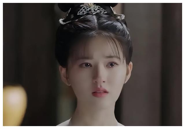 SISTAR|赵露思新剧因韩式演技被嘲太傻,舔鼻血的表情动作尴尬到没眼看?