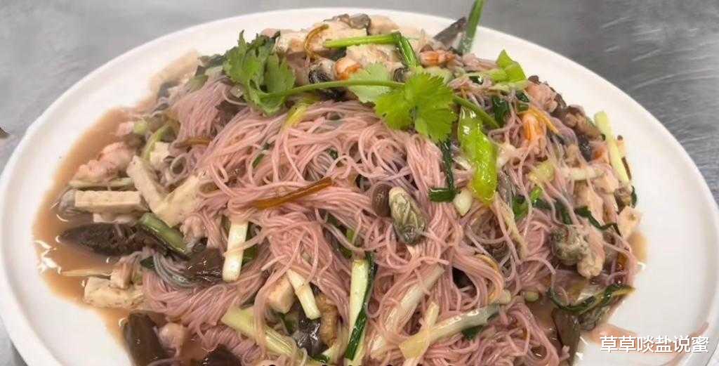 羊来了不可怕,吃饱饭提高免疫力,福建菜红菇捞面线,助你渡疫情