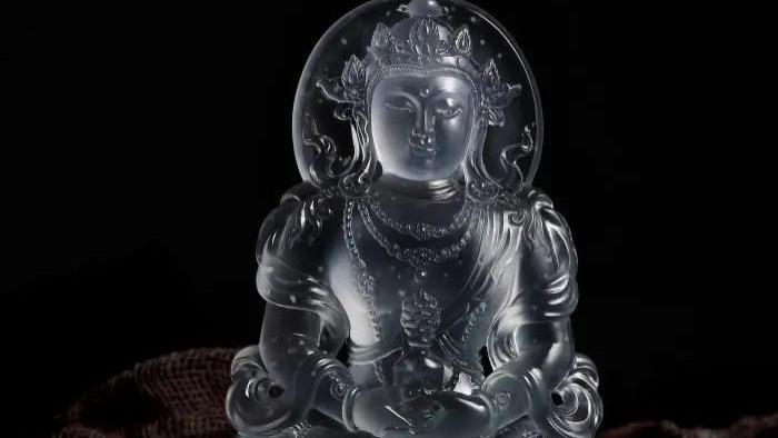 翡翠|玉赏 ▏翡翠玉雕艺术创作——《无量寿佛》