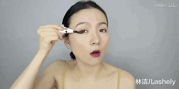 腮红 衣服会换季，妆容更会，金晨、鞠婧祎告诉你2022夏季的5大妆容重点