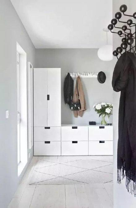 入户谁家还放鞋架？太落伍！这10种设计好看实用，又能增加储物间