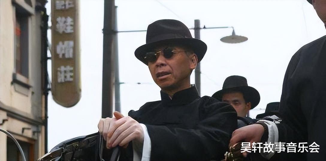 昊轩故事音乐会 杜月笙墓地:无人打扫、落败荒凉,青苔爬满了走道!