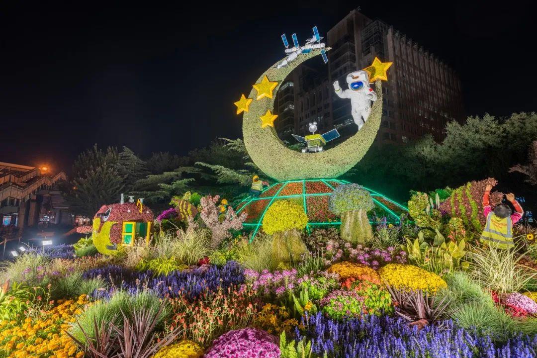 上海市|花了三个晚上，打卡长安街沿线14处立体花坛，夜景比白天更靓丽！