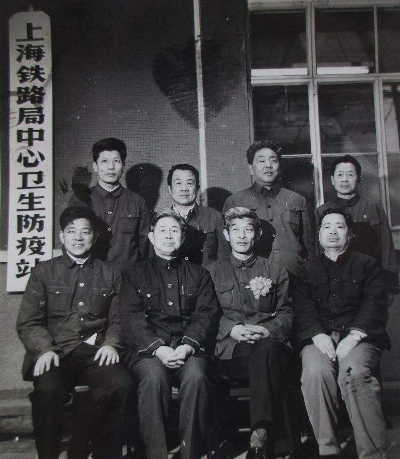 TNT吃进肚里是啥感觉?记1976年长阳县工地食堂集体食物中毒事故