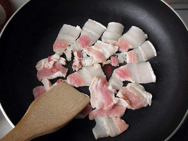 痛风|痛风患者吃豆芽,会升高尿酸?大错特错,真正要注意的是这种食物