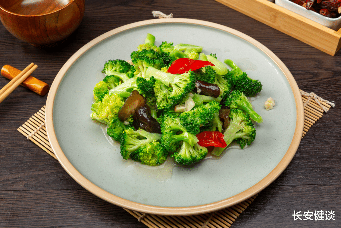 甲状腺|甲状腺患者注意了!尽量不要吃这三种蔬菜,否则病情加重