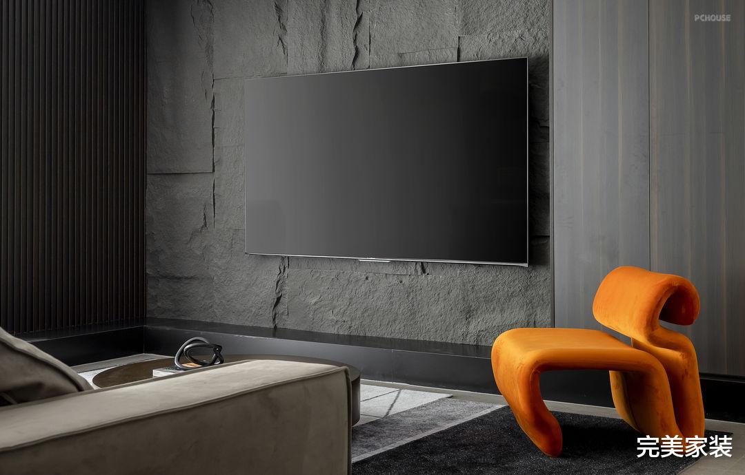 光影线条缔造纯粹之美,适用与实用都不偏倚,这才是家的样子