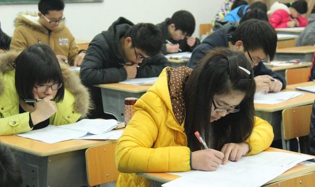 大学生|“早知如此，就不供他读大学”，父母哭诉，揭露当代大学生的现状