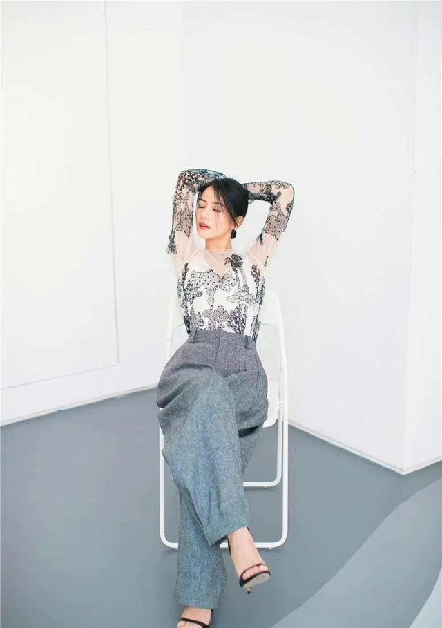 高圆圆|摄影师对高圆圆说：“我女朋友要穿成你这样，我不能让她出门！”