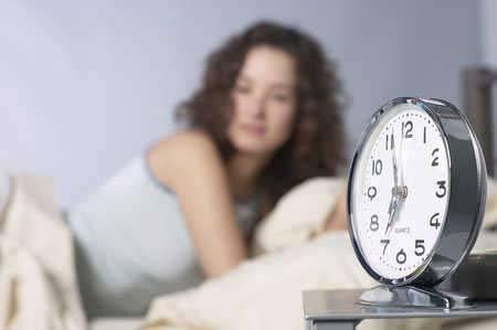 睡眠|睡觉时总会突然抖一下?像坠落一样?专家给出的“答案”出乎预料