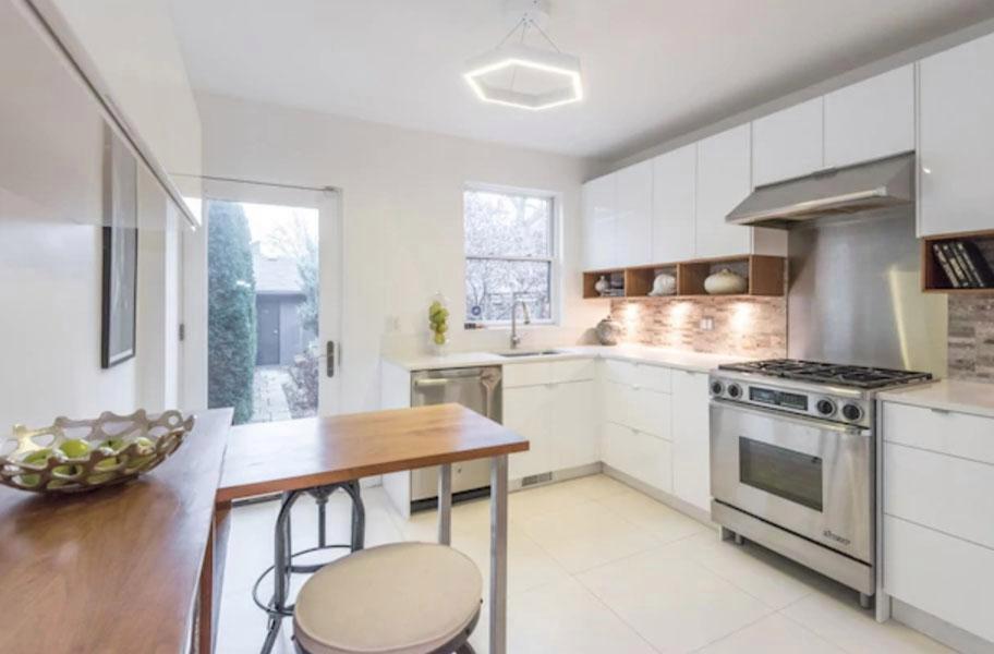 石家庄|梅根加拿大二层闺房豪卖一千万,宜家家私主打靠这些细节显高级