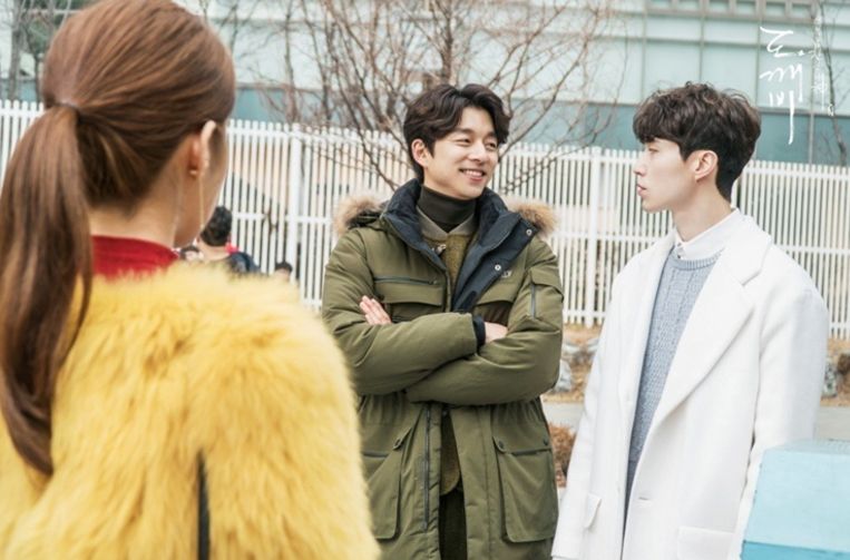 李栋旭|“死鬼CP”再营业，李栋旭孔刘海钓被偶遇，两人的友情真的磕了