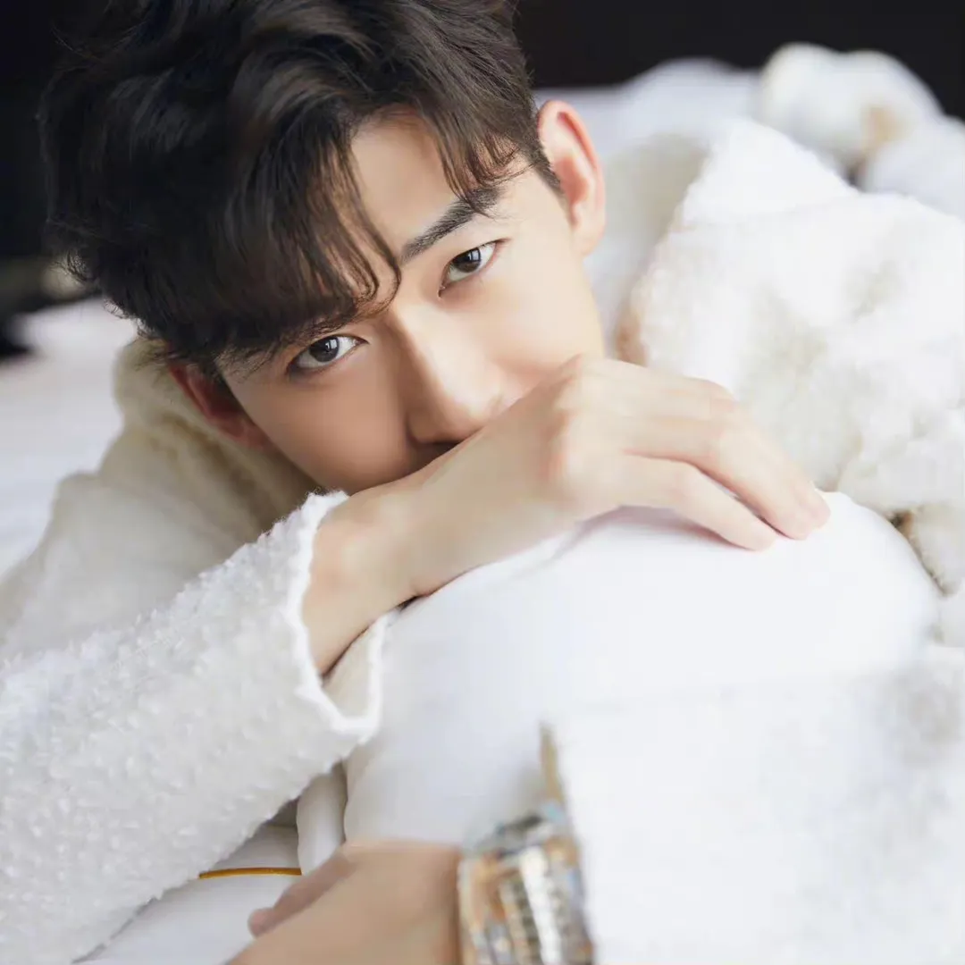 古力娜扎|网友们管得真宽,每天居然还跑到那里留言劝说张翰和古力娜扎复合