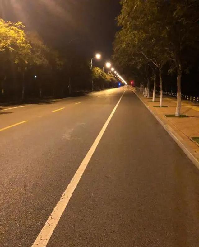 案例:妻子穿瑜伽裤夜跑,丈夫发现裤子出现端倪,将其鼻子割下