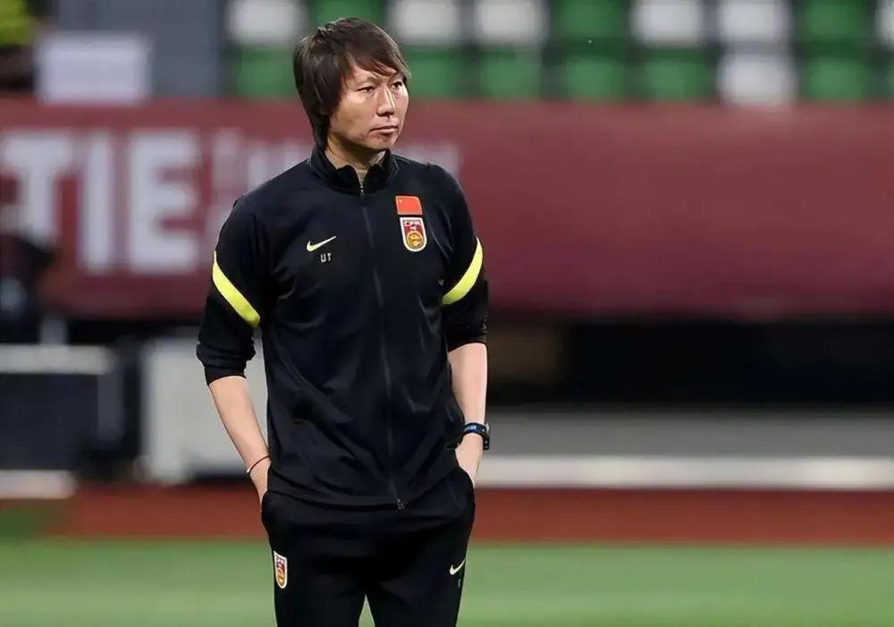 以权谋私!李铁黑幕再曝:交易国脚,公益用地改私营年入数千万