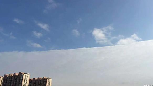 北京上空“天现异象”，这究竟有什么预兆？
