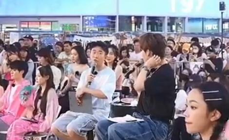 杨迪|杨迪道歉后被打脸,公开称ESO是长沙本地天团,网友:该封杀