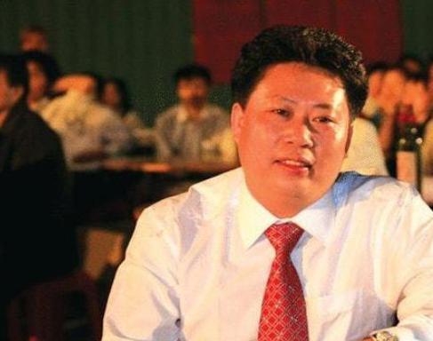 纪实福建穷小子75元创业,成亿万富豪后惨遭破产,为何守财难?