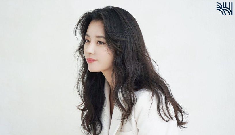 刘诗诗|2021全球最美女星：韩孝周第八，热巴进前五，Blackpink这位夺冠