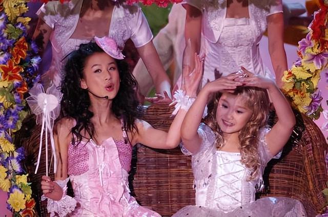 赵本山|并未长成他期望的那样,被赵本山捧在手心里的“双胞胎”儿女