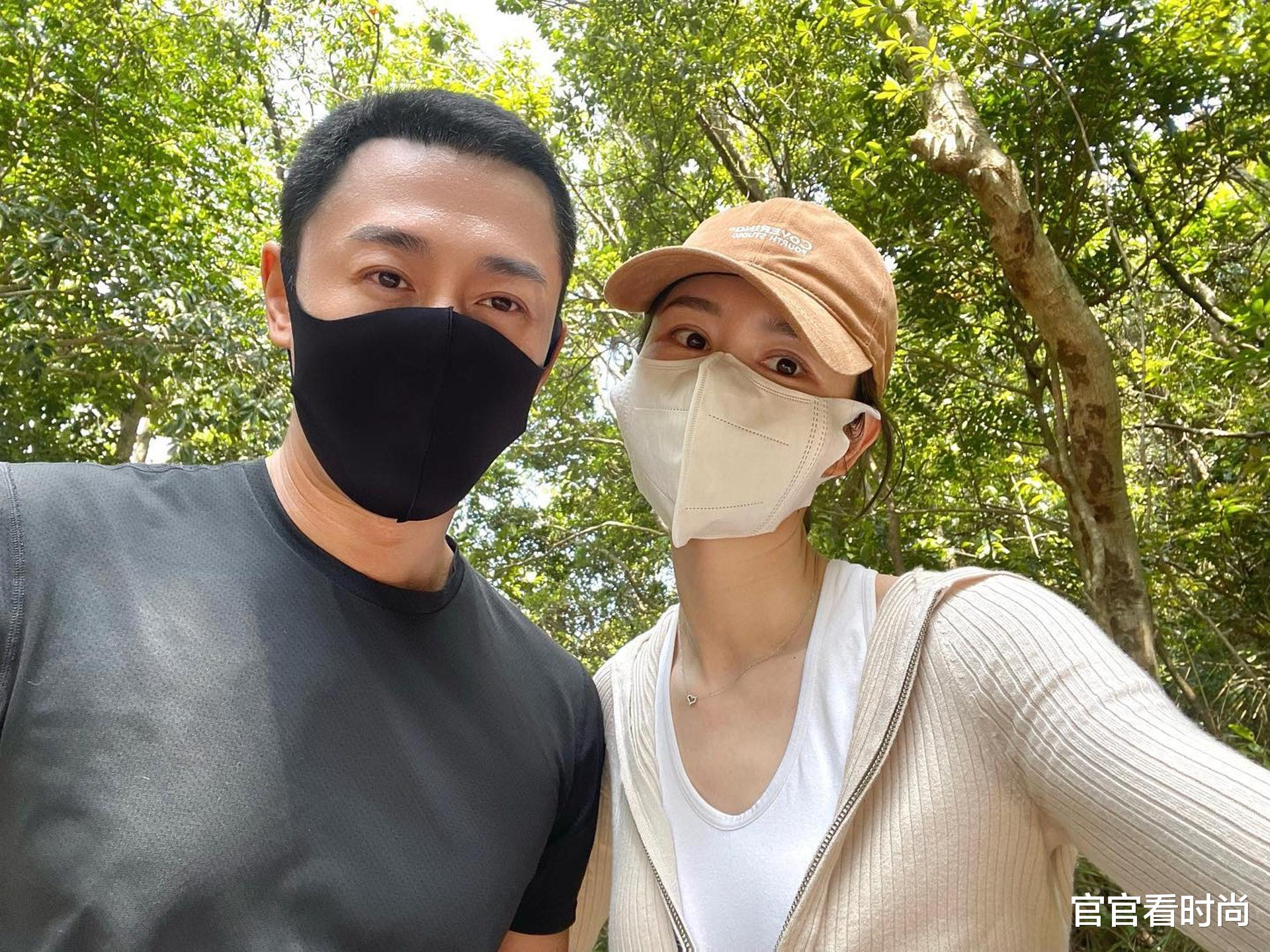 林峰|潘霜霜穿中空装扭腰跳舞：空间狭窄环境简陋，林峰知道吗？