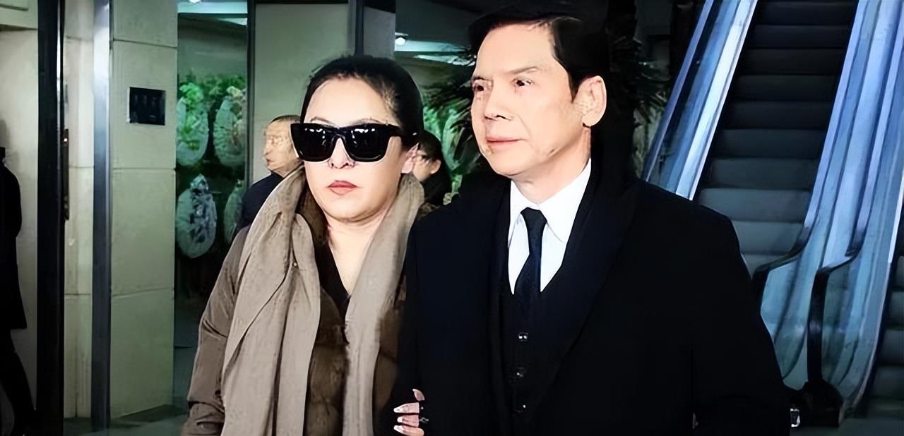 向华强|京城老炮儿白小航:脚踢浙江村、掌掴向华强,却为何离奇死亡?