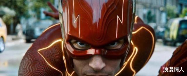 佩吉|DC粉丝呼吁华纳把“闪电侠”交给跨性别演员艾略特·佩吉来演？